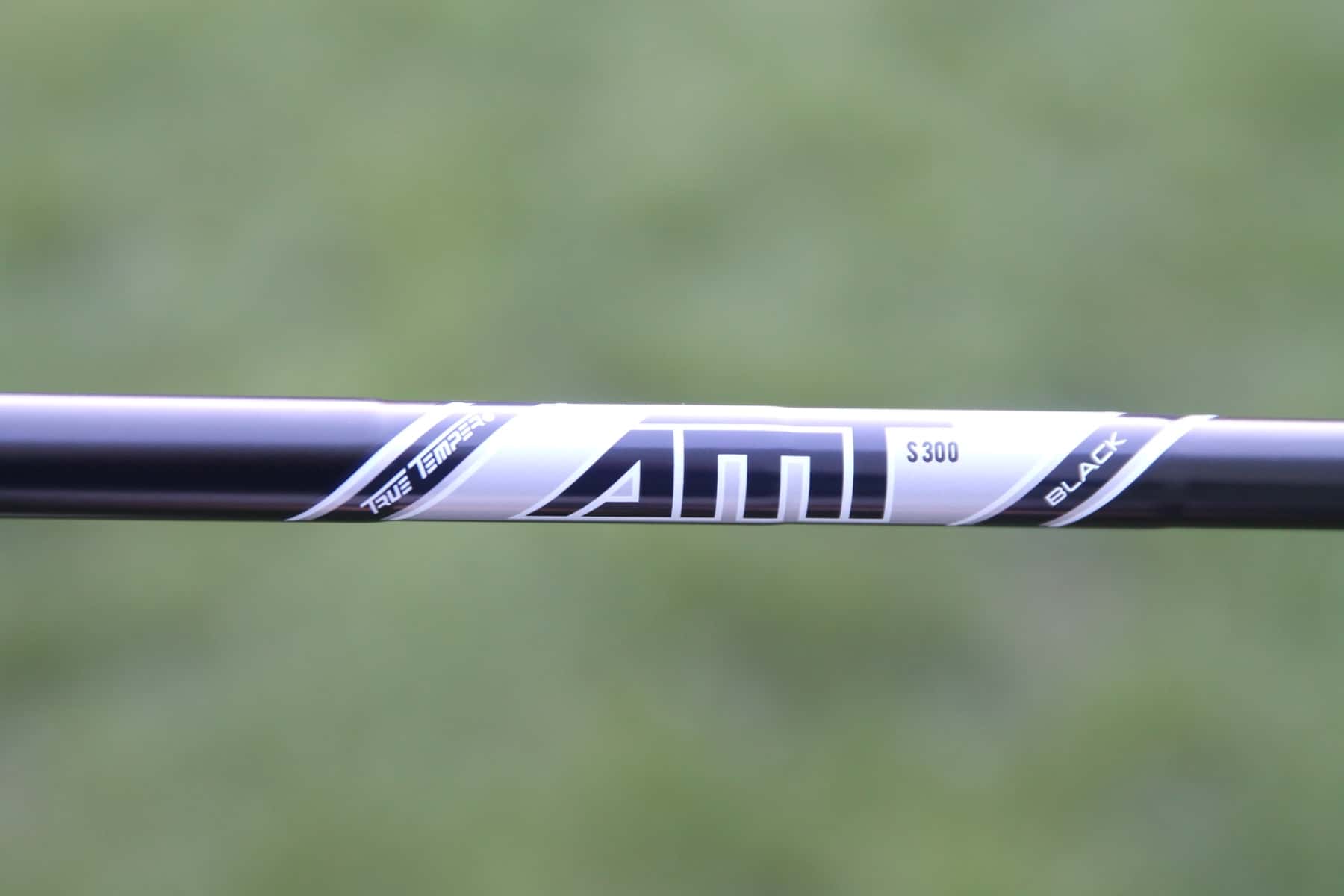 Titleist 620 MB RAW 4-PW Iron Set w/ AMT Black S300 